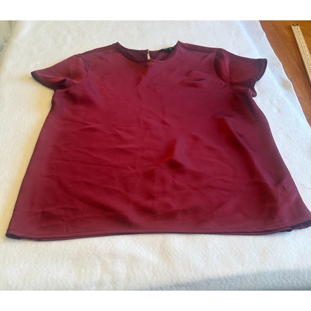 Express Blouse Top Womens Size L Maroon Red Short Sleeve Keyhole Casual Work